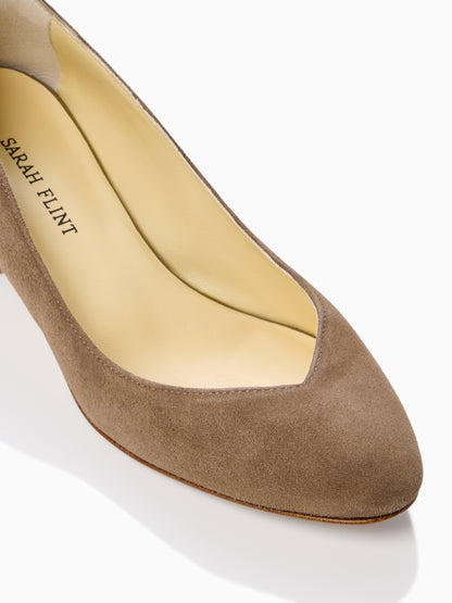 Laurel 30 in Taupe Suede